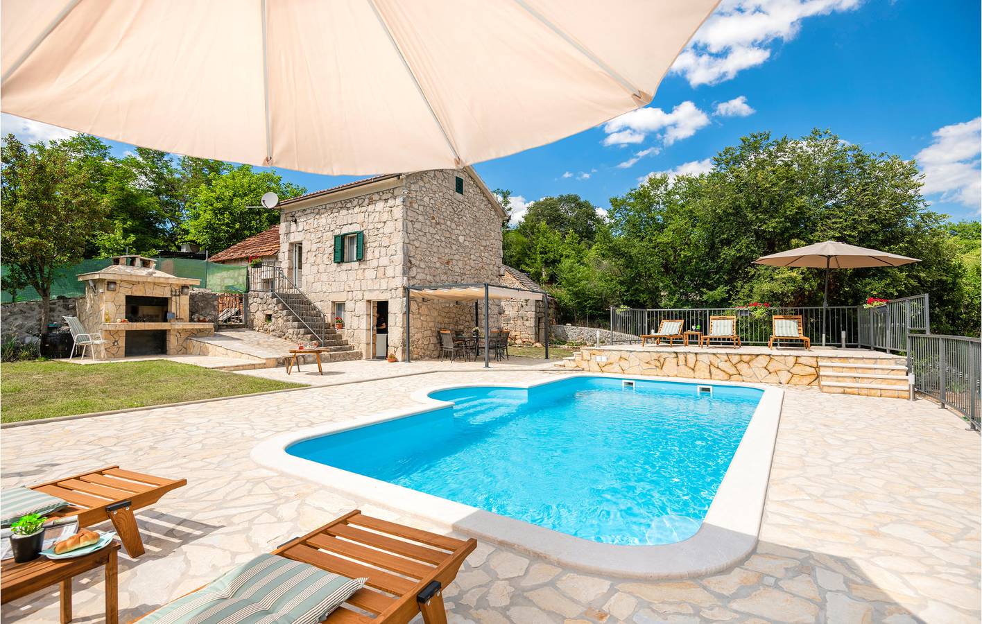 Feriehus for 6 personer med terrasse in Makarska Riviera