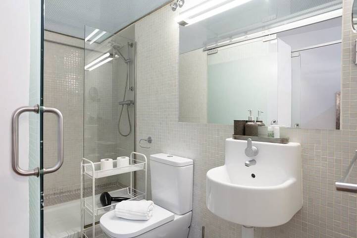 Appartement entier, Apartment + Office area in Centro, Madrid in Centro (Madrid), Madrid