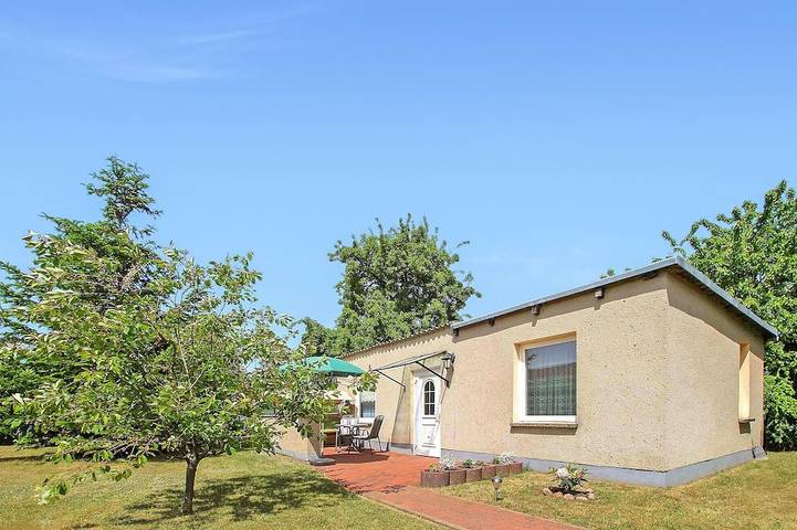 Ferienhaus für 3 Personen, mit Terrasse und Garten in Waren (Müritz)