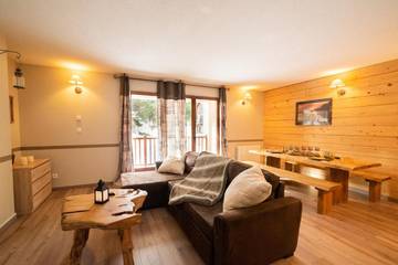 Gîte pour 2 personnes, avec jardin et vue à Formiguères