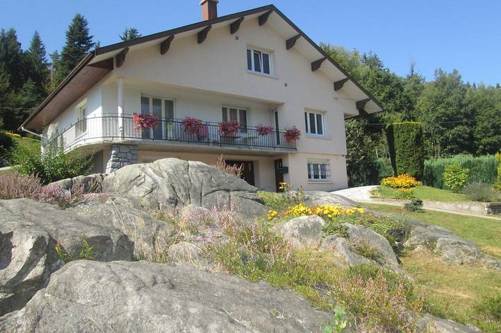 Appartement de vacances pour 5 personnes, avec jardin