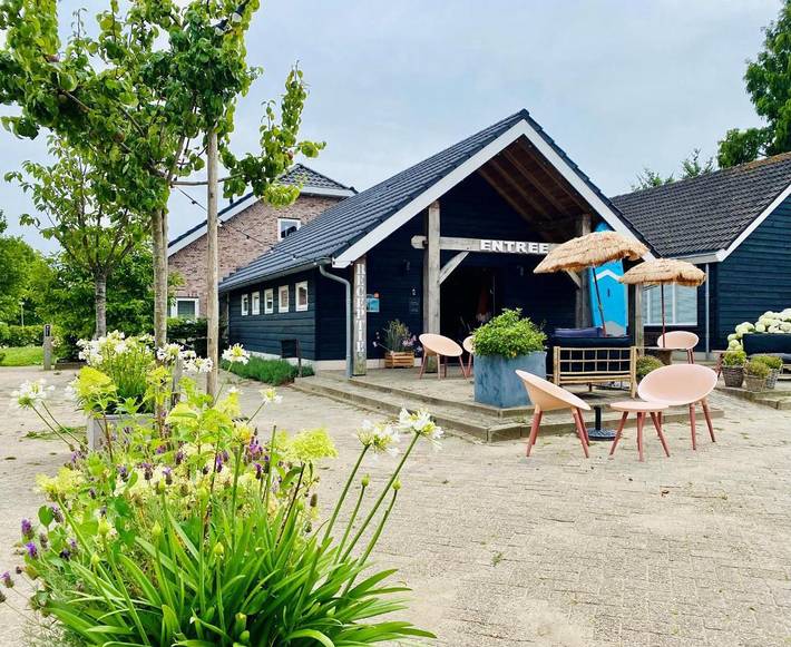 Vakantiepark voor 4 personen, with Terras and Tuin as well as Uitzicht op het meer and Uitzicht in Provincie Utrecht