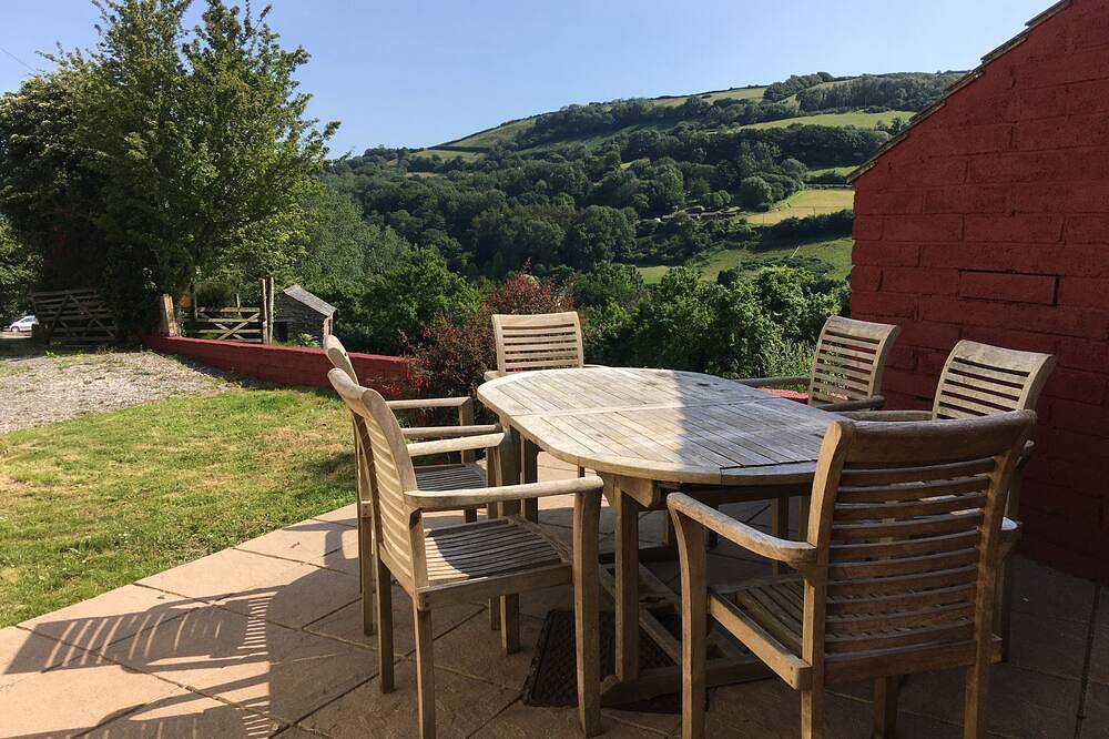 Stunning Devon views from this ground floor cottage in Combe Martin, Exmoor