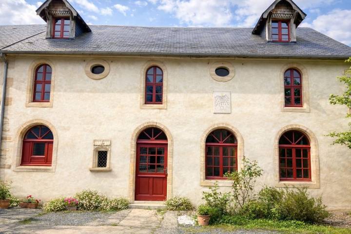 Location de vacances pour 10 personnes, avec jardin, adapté aux familles à Saint-Martin-des-Entrées - 2