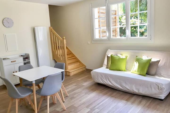 Maison de vacances pour 4 personnes, avec piscine et jardin, animaux acceptés à Thiviers
