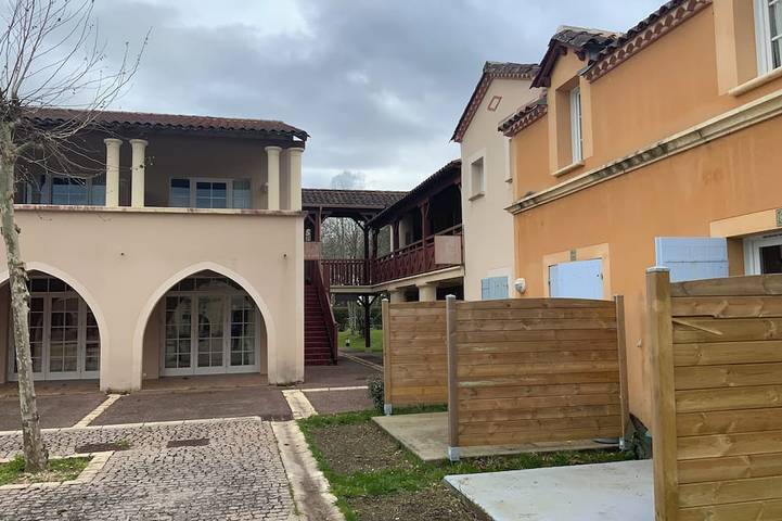 Apartamento entero, Appartement du Lac in Monflanquin, Región de Villeneuve-sur-Lot