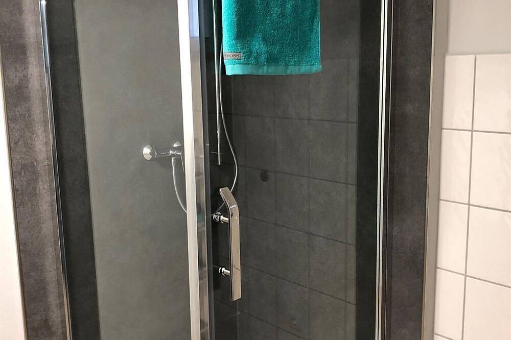 Ganze Wohnung, Fewo \"Bachs Ferienglück\" - Appartement/Fewo, Dusche, Wc, 1 Schlafraum in Emmelshausen, Hunsrück