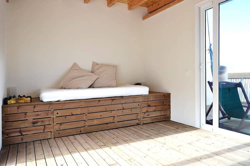 House for a poet with an ocean view in San Juan de la Rambla, North Tenerife