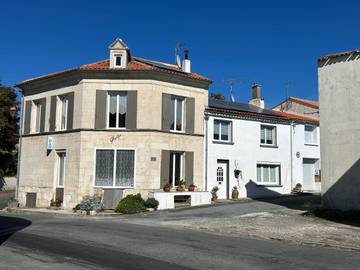 Gîte pour 5 personnes, avec jardin à Chenac-Saint-Seurin-d'Uzet