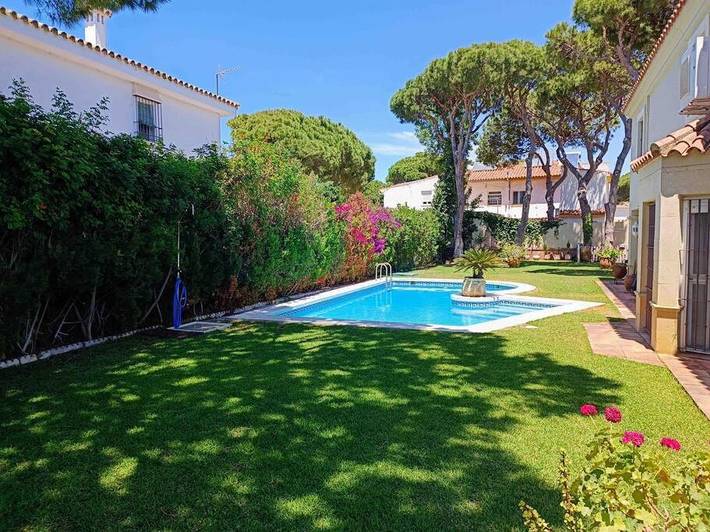 Casa rural para 14 personas, con Terraza y Jardín además de Piscina y Vistas en El Puerto de Santa María - 3