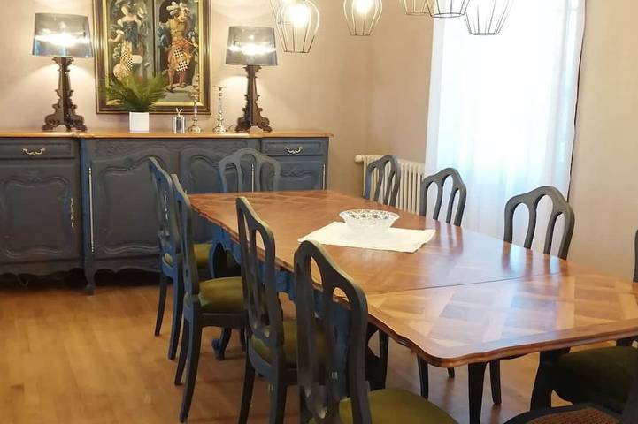 Gîte pour 10 personnes, avec balcon et jardin, animaux acceptés à Girac