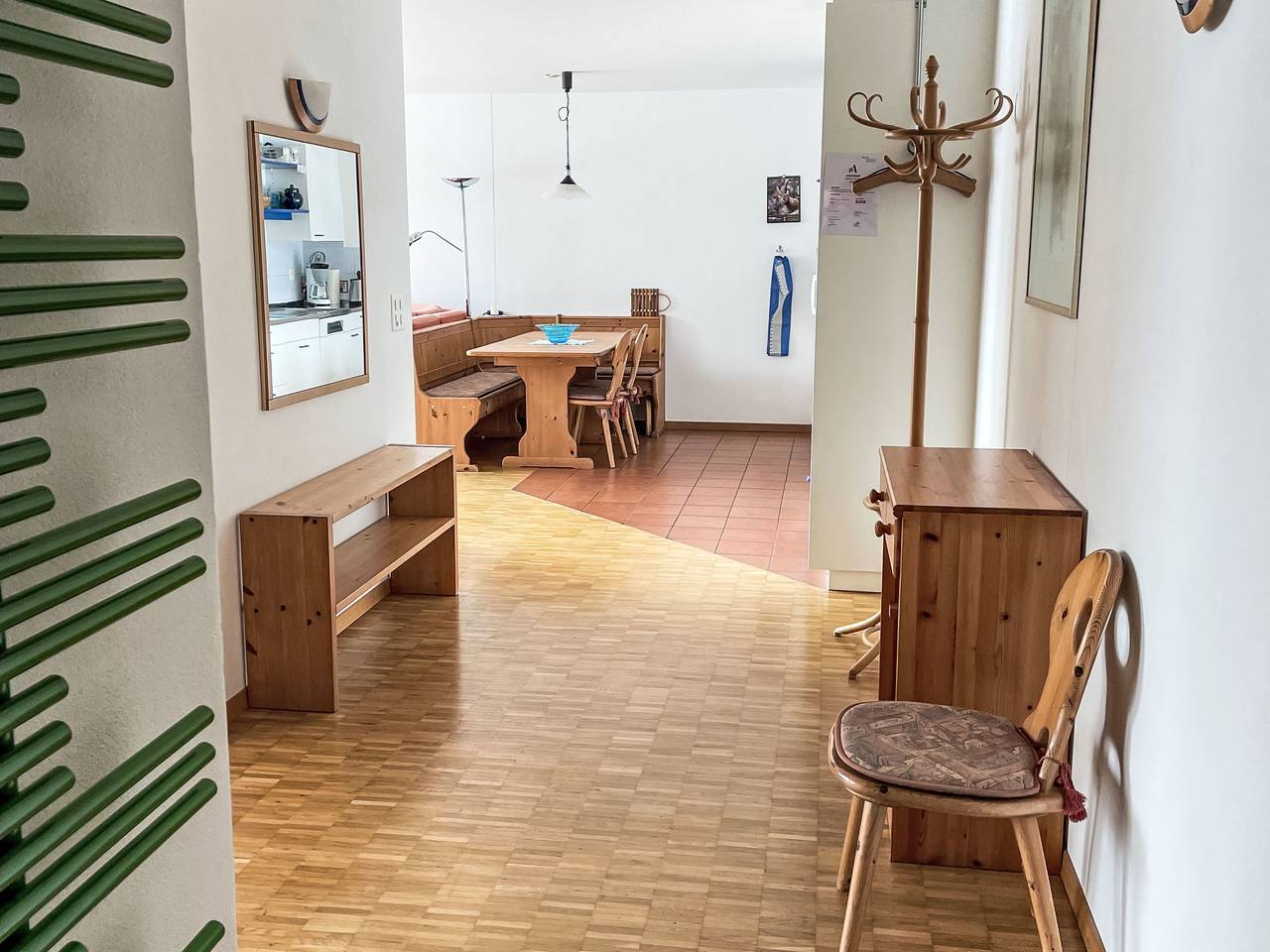 Ganze Wohnung, Drei 1/2 -Ziwohnung in Spinas, Bever