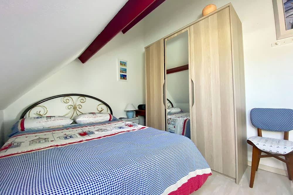 Maison confortable près de la plage avec piscine à Sarzeau, Presqu'île de Rhuys in Sarzeau, Côte des Mégalithes