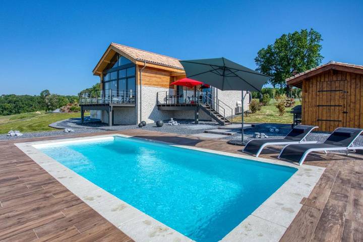Maison de vacances pour 2 personnes, avec jacuzzi et sauna ainsi que piscine et jardin