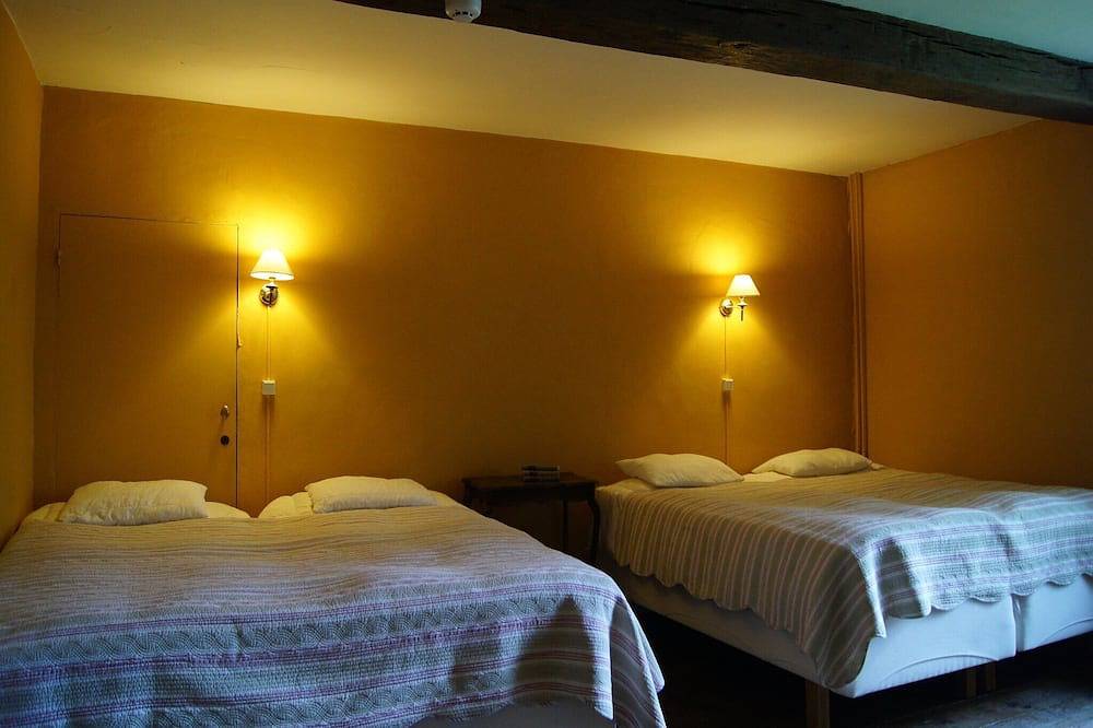 Großzügiges Ferienhaus in Forrières mit Sauna in Forrières, Nassogne