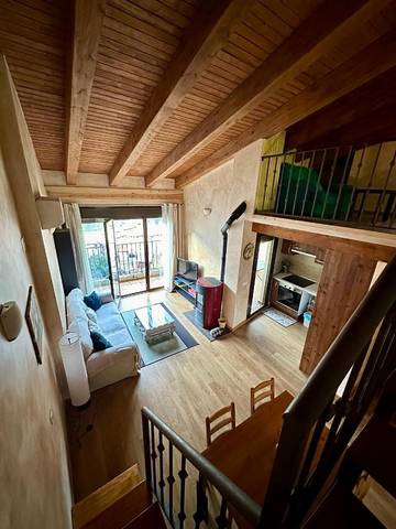 Gîte pour 4 personnes, avec vue ainsi que piscine et jardin à Mijares