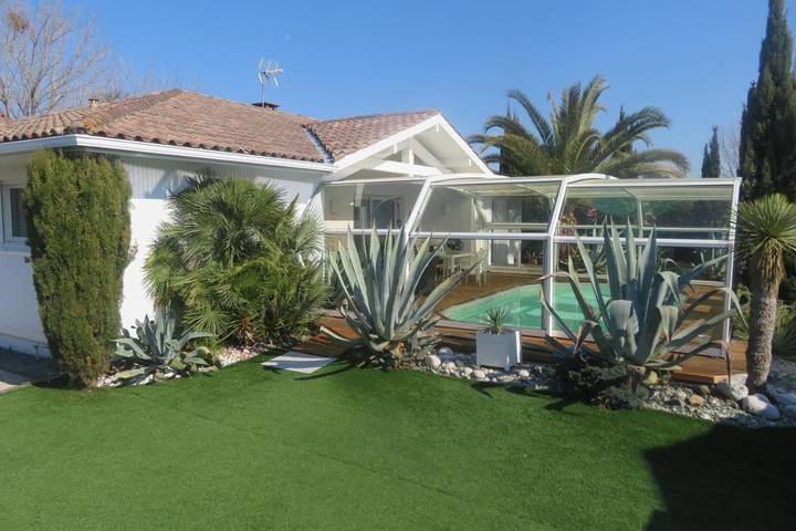 Villa pour 8 personnes, avec Terrasse ainsi que Jardin et Piscine à Seignosse