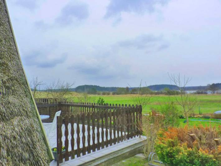 Ferienhaus für 2 Personen, mit Garten und Ausblick sowie Balkon und Seeblick an der Müritz - 3