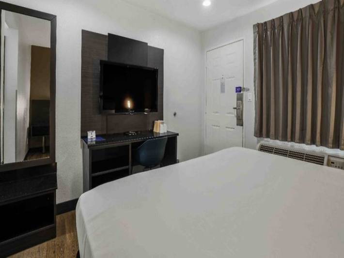 Apartamento entero, 1 cama king size | Acceso móvil | Nsmk in Escondido, San Diego County