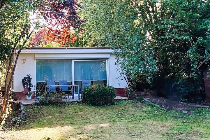 Ferienhaus für 4 Personen, mit Sauna und Garten in Grünheide