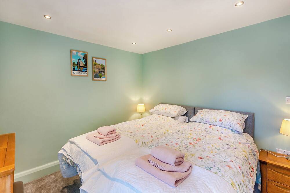 1 bedroom accommodation in Addingham, near Ilkley in Addingham, West Yorkshire