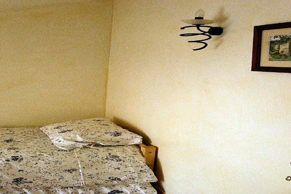 Geheel appartement, Duplex appartement (2 slaapkamers, 4 slaapplaatsen) in Villecroze, Draguignan en omgeving