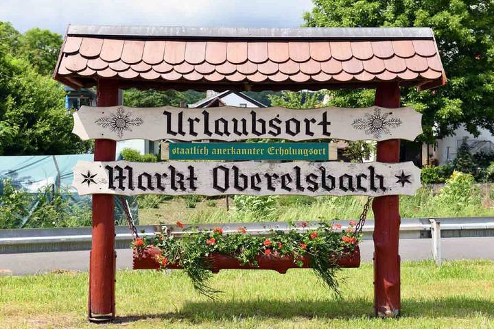 Ferienwohnung für 3 Personen, mit Balkon/Terrasse und Terrasse, kinderfreundlich an der Rhön