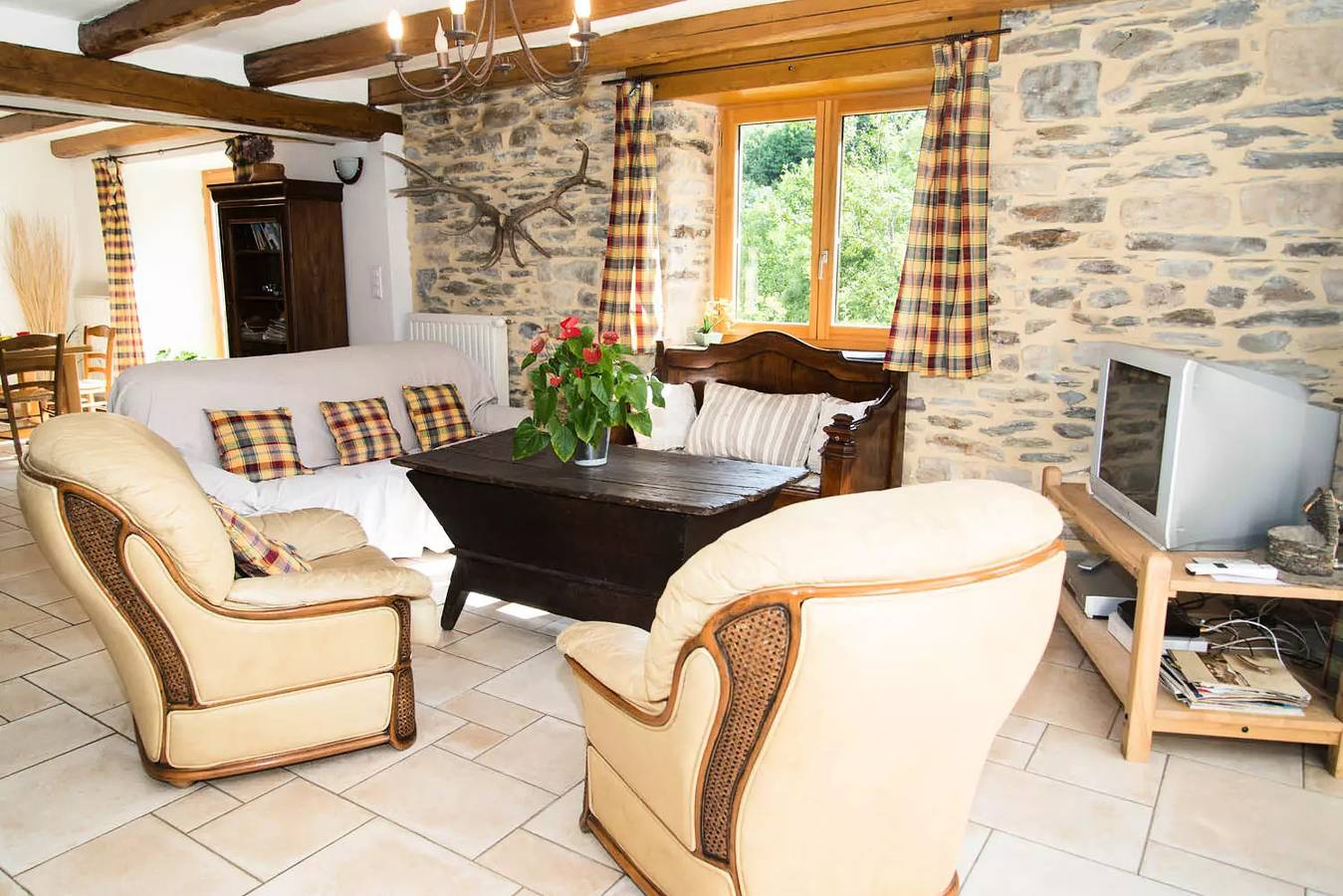 Gîte de France 9 Personen in Fraissinet-de-Fourques, Cevennen