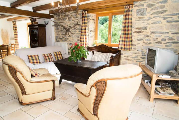 Gîte de France 9 Personen in Fraissinet-de-Fourques, Cevennen