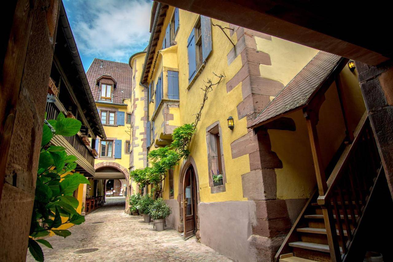 Hôtel De La Couronne in Riquewihr, Parc naturel régional des Ballons des Vosges