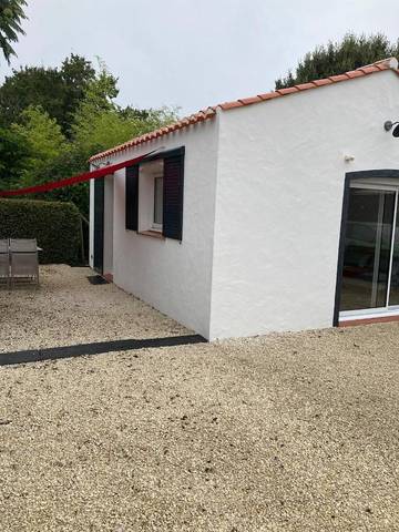 Gîte pour 5 personnes, avec jardin ainsi que vue et terrasse à Le Fenouiller