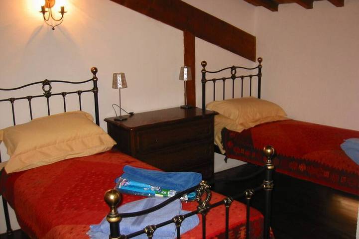 Gîte pour 2 personnes, avec piscine ainsi que jardin et terrasse à Prades - 3