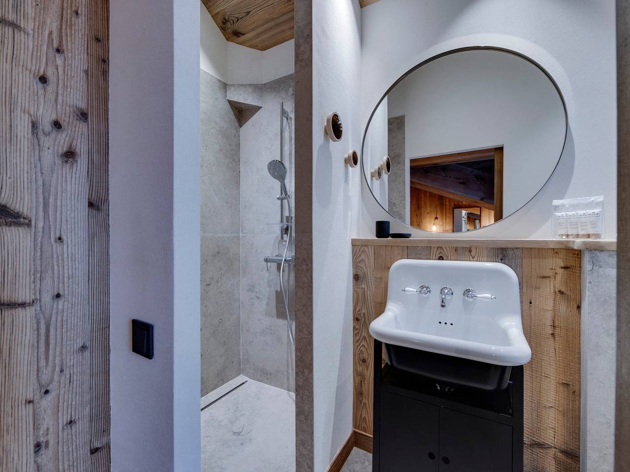 Apartamento entero, Apto nuevo cerca de pistas, amplio, 4 hab, 10 pers, balcón, parking, wifi in La Rosière, Montvalezan