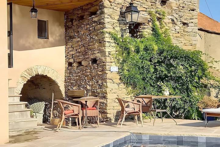 Chambre d’hôte pour 2 personnes, avec piscine à Rapale