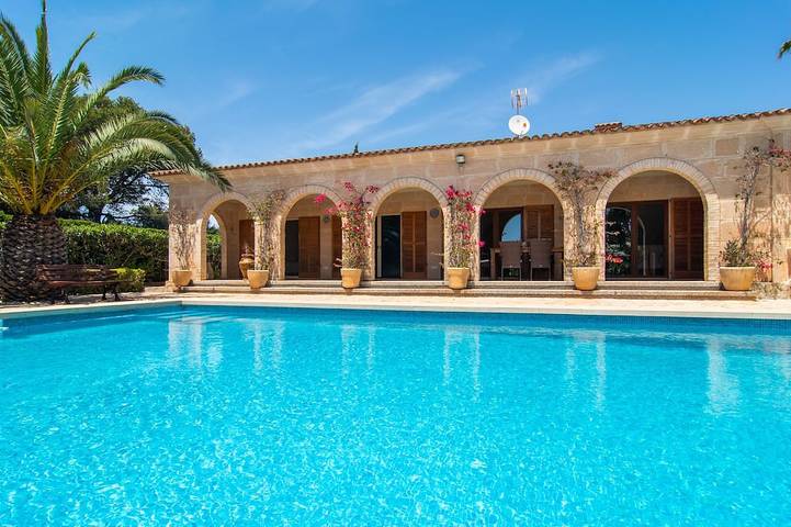 Ferienhaus für 6 Personen, mit Terrasse und Garten in Vallgornera