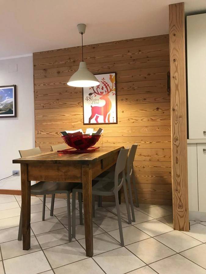 Appartement entier, Alloggio turistico Maison S Anselme Vda Aosta Cir 0015 in Aoste, Alpes valaisannes