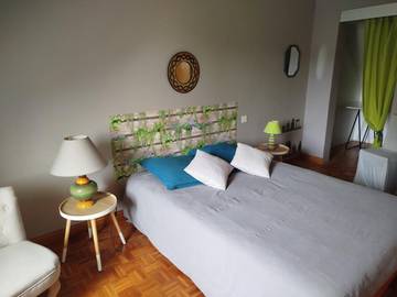 Chambre d’hôte pour 2 personnes, avec vue ainsi que terrasse et jardin à Tréhorenteuc