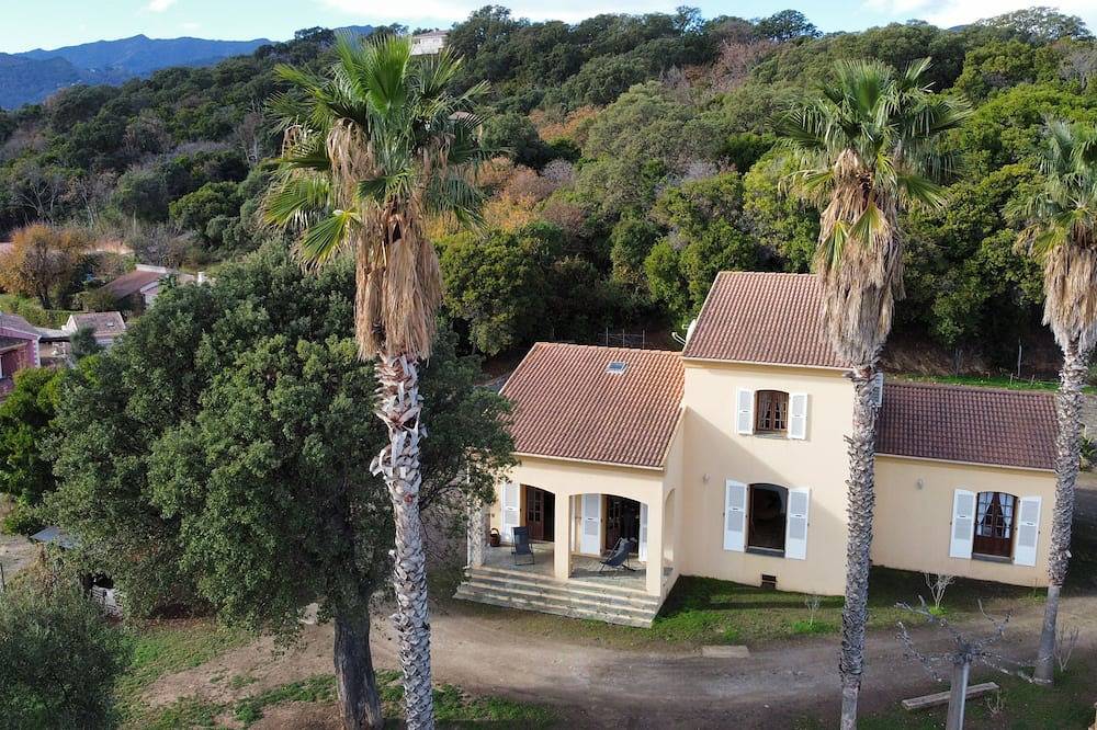 Villa Marie Ange, 6 Personnes Entre Mer et Montagne in Santa Lucia di Moriani, Corte e dintorni