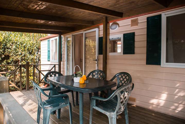 Casa mobile con terrazza e aria condizionata in Manerba del Garda, Prealpi Gardesane