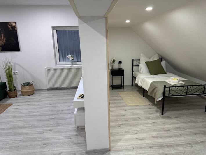 M B Homes Lauterstein 10 mit Wlan, 6 Einzelbetten in Lauterstein, Schwäbische Alb Radweg Region