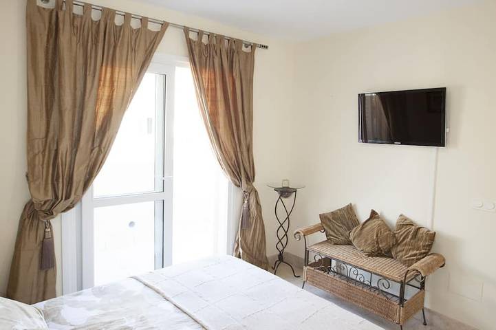 Appartement entier, Magnifique Penthouse/Vue sur la mer/golf/WIFI/Smart TV /Lavavajillas / Lavadora in Almerimar, El Ejido