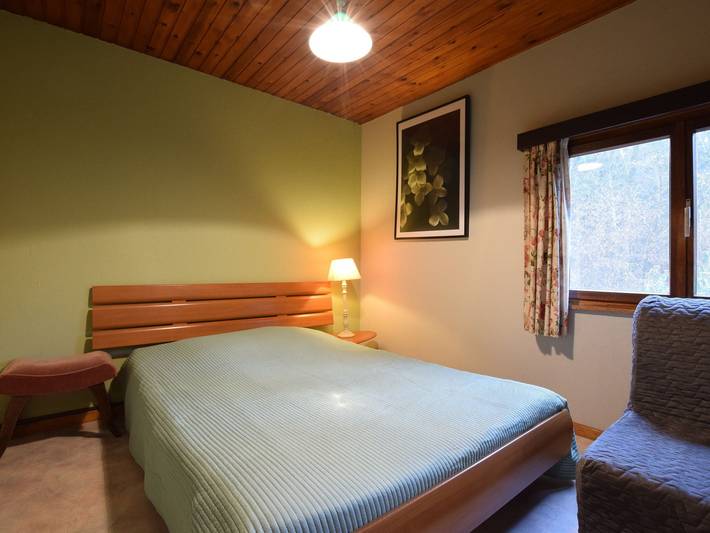 Waldhütte mit Teichen in Bouillon, Neufchâteau und Umgebung