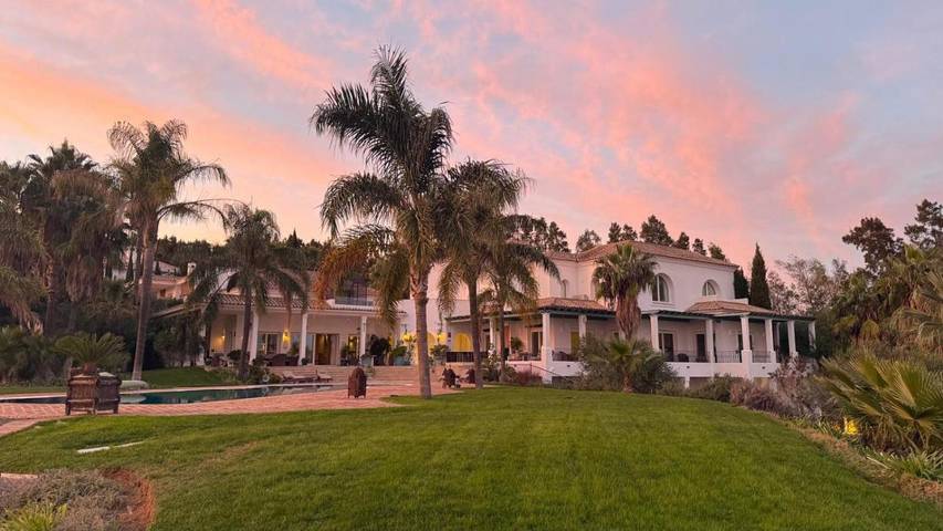 Chalet para 10 personas, con terraza además de jardín y piscina en Provincia de Cádiz - 2