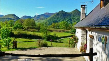 Gîte pour 6 personnes, avec terrasse et jardin à Poueyferré