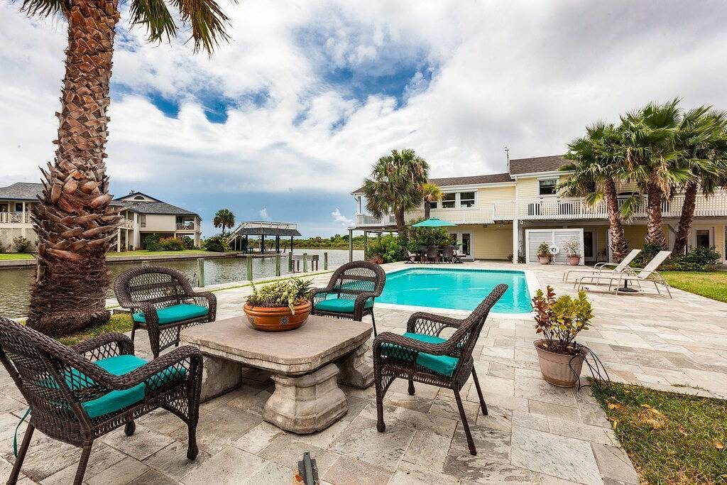 Luna Mar - 6Br 5. 5Ba | Schlafmöglichkeiten für 14 | Kanalhaus in Terramar Beach mit eigenem Pool! in Galveston Island, Galveston