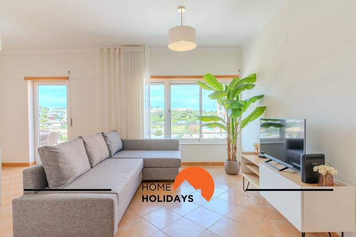 Apartamento para 4 personas, con balcón y piscina en Armação de Pera