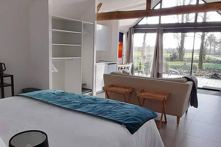 Location de vacances pour 2 personnes, animaux acceptés dans Saint-Sauveur-de-Flée - 2