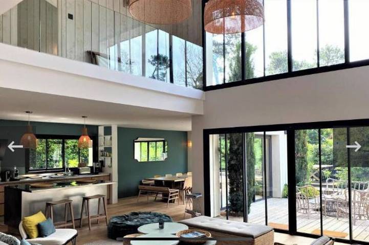 Location de vacances pour 10 personnes, avec jardin dans Plage de Bélisaire