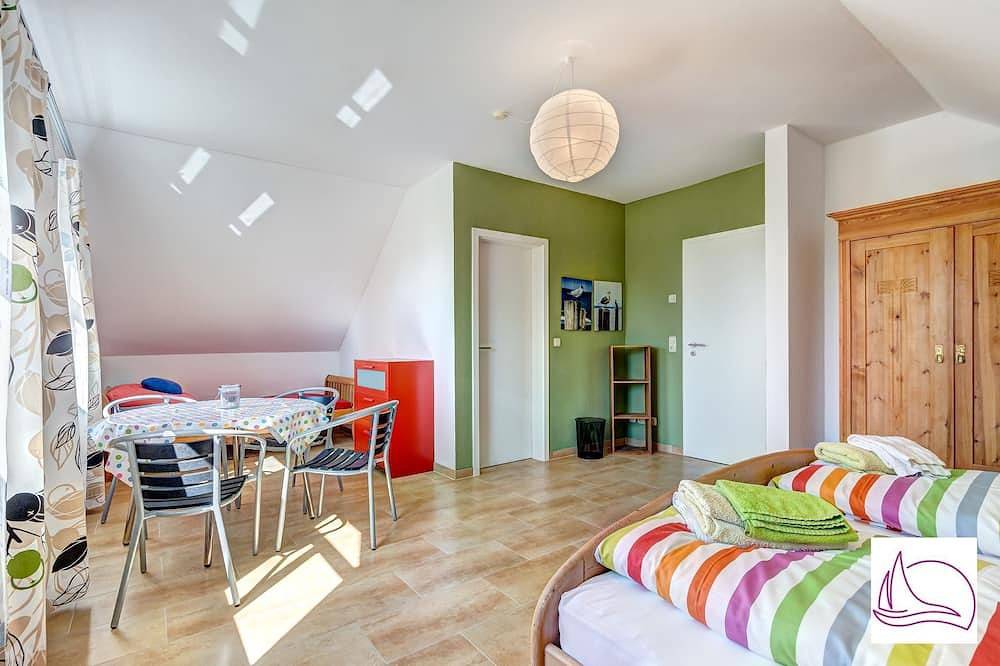 Ganze Wohnung, Absolut ruhige und naturgebundene Lage am Wasser ! in Warthe, Rankwitz