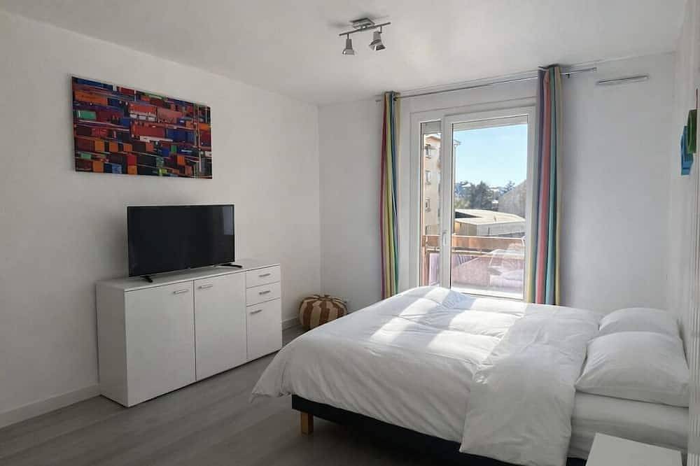Entire apartment, T1 bis Proche Centre-ville, Campagne et Commodités in Rodez, Aveyron